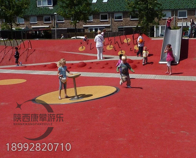 戶外游樂設(shè)施