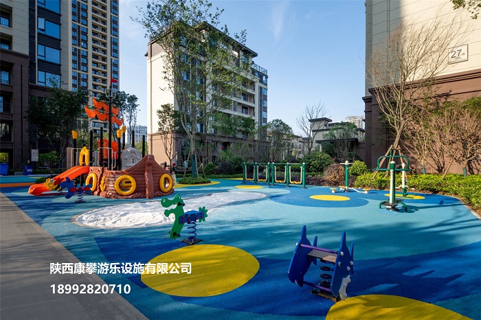 兒童游樂設備