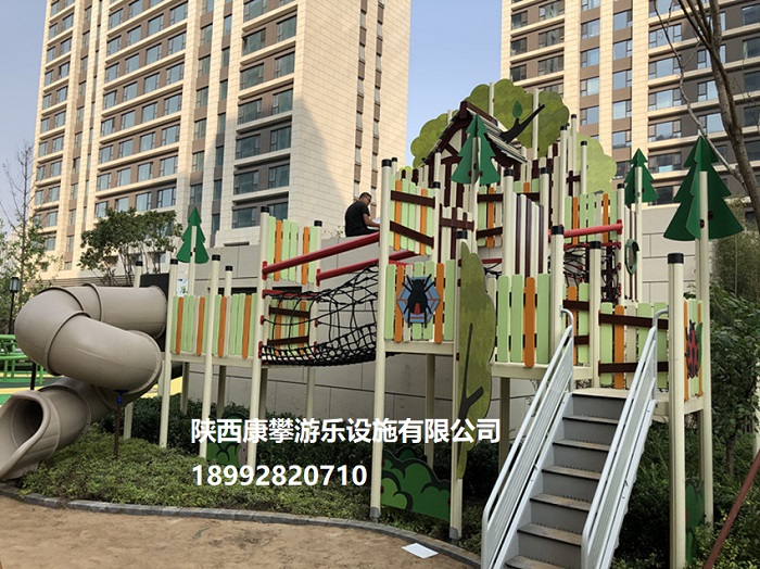 戶外幼兒園設備