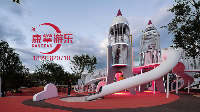 戶外非標游樂設(shè)施