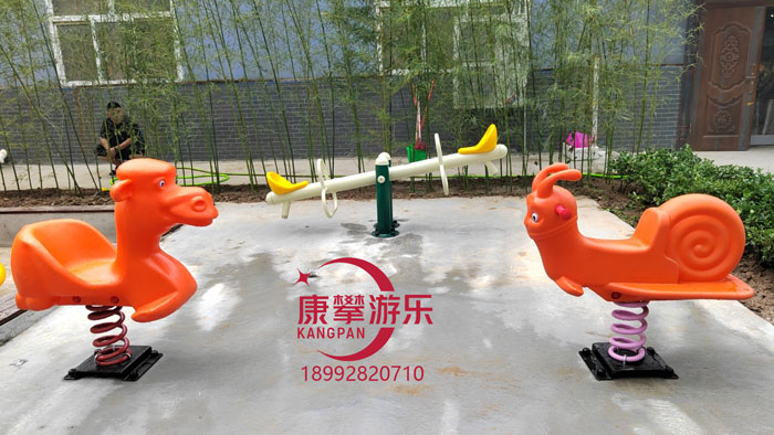 幼兒園戶外游樂(lè)設(shè)備