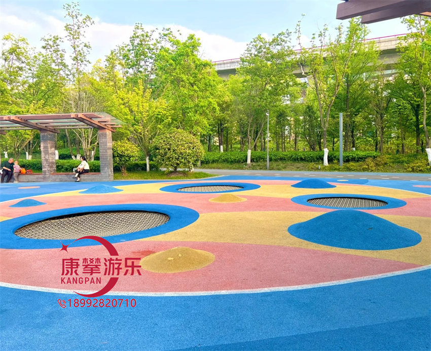 非標(biāo)游樂(lè)設(shè)施