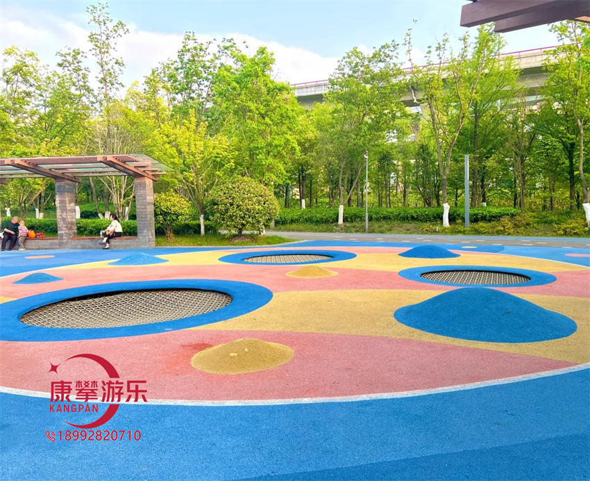 兒童游樂設(shè)施