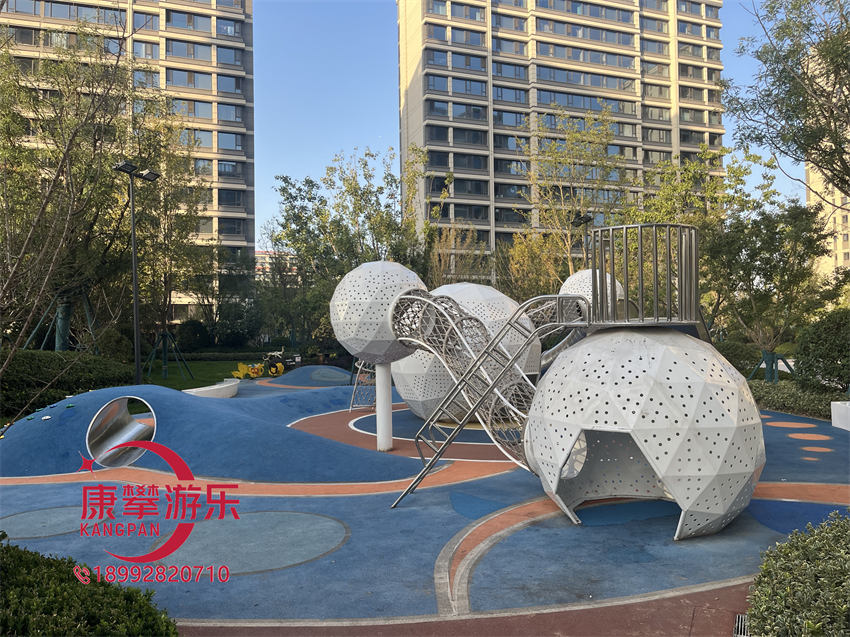 非標(biāo)游樂(lè)設(shè)施