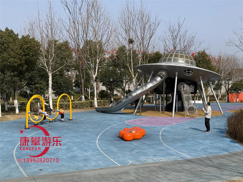 非標(biāo)游樂(lè)設(shè)施