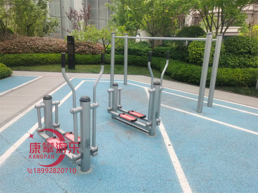 戶外健身器材
